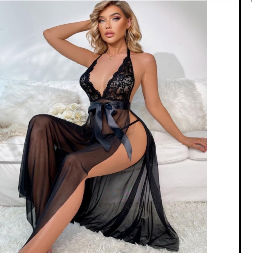 Elegant Black Lace Lingerie Set